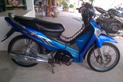 ขายเหมา4คันเวฟ125iสต๊าทมือ3คัน สีดำไม่มีสต๊าทมือ1คัน ท่อดำทั้ง3คัน ปี54 รถเดิม เครื่องแน่นสีสวย ทะเบียนโอน ภาษีไม่ขาด ส่งได้!