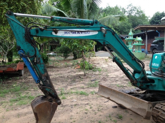 ขายรถขุด แมคโครเล็ก KOMATSU PC30-7 สภาพพร้อมใช้ราคาเบาๆ