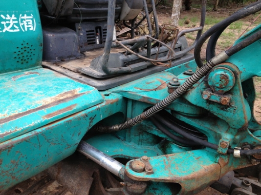 ขายรถขุด แมคโครเล็ก KOMATSU PC30-7 สภาพพร้อมใช้ราคาเบาๆ