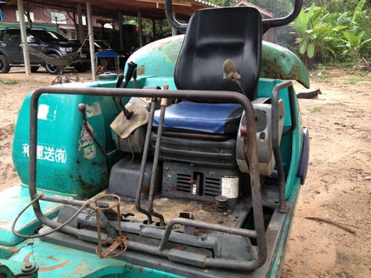 ขายรถขุด แมคโครเล็ก KOMATSU PC30-7 สภาพพร้อมใช้ราคาเบาๆ