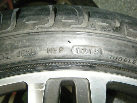 แม็กซ์ bmw ขอบ 19" หน้า 8.5 , หลัง 9.5 พร้อมยางปี 2013 แม็กซ์ bmw ขอบ 19" หน้า 8.5 , หลัง 9.5 พร้อมยางปี 2013