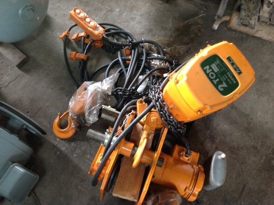 ขายรอกไฟฟ้าของใหม่ ยี่ห้อ kito ขนาด 2 ตัน พร้อมตัววิ่งซ้าย-ขวานำเข้าจากญี่ปุ่น