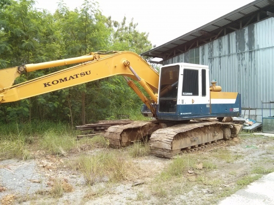 โคมัตสุ PC 200-3