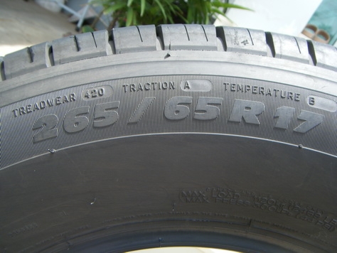 ขายยาง มิชลิน M/L 265/65/R17 ปี 2012 สภาพเยี่ยม ขายยาง มิชลิน M/L 265/65/R17 ปี 2012 สภาพเยี่ยม