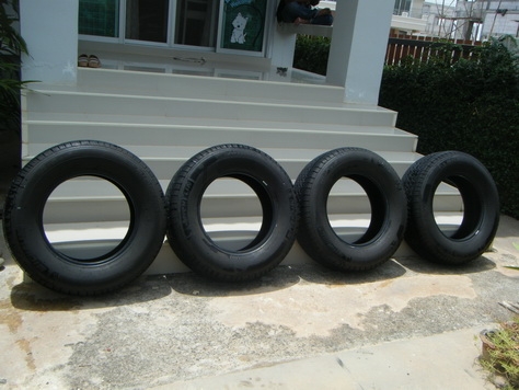 ขายยาง มิชลิน M/L 265/65/R17 ปี 2012 สภาพเยี่ยม ขายยาง มิชลิน M/L 265/65/R17 ปี 2012 สภาพเยี่ยม