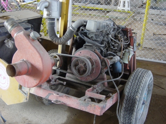 ขายเครื่องสูบน้ำ Nissan sd20 4 สูบ ขายเครื่องสูบน้ำ Nissan sd20 4 สูบ