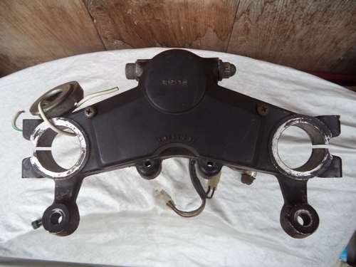 แผงคอ cb 750 แผงคอ cb 750