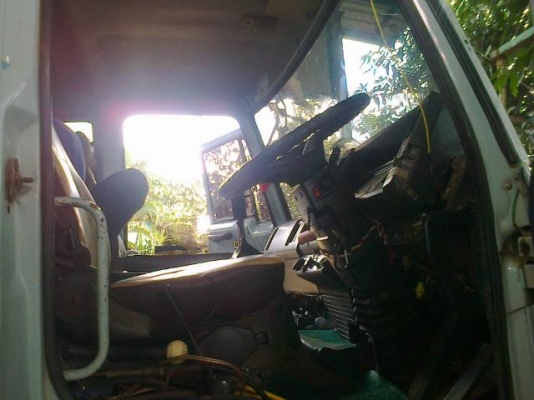 ขายรถบรรทุกสิบล้อดั๊มพ์ Isuzu 240 K เครื่องเดิม เบรกจิฟฟี่ 2 เพลา ดั๊มพ์เคซี ทะเบียนพร้อม