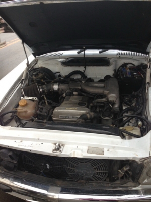 ฝากขายหรือแลก Benz 350slcครับ