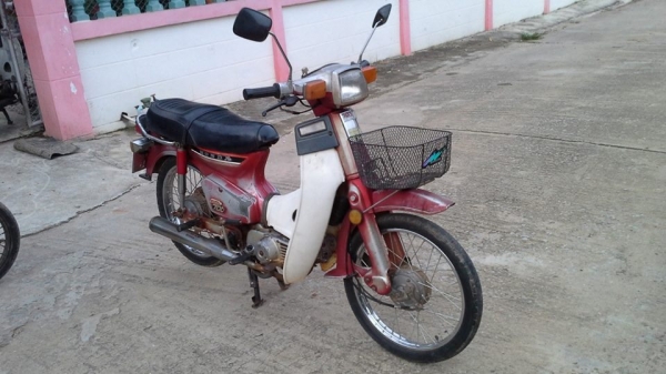C700รุ่นทองขาวทะเบียนโอนภาษีเต็มสภาพประกวดราคาถูกๆ11800บาท C700รุ่นทองขาวทะเบียนโอนภาษีเต็มสภาพประกวดราคาถูกๆ11800บาท