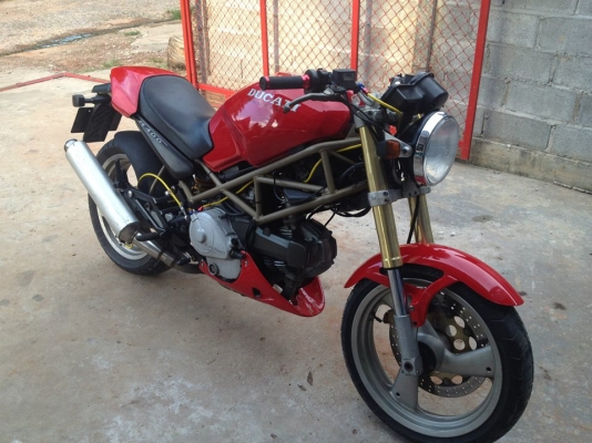 ขาย Ducati Monster 400 ปี 98สภาพเหมือนใหม่ วิ่งน้อย 85000 บาท