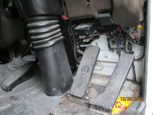 ISUZU-เดทก้า-เครื่อง6HH1-7,20เมตร-ตู้10บานไม่มีเสากลาง