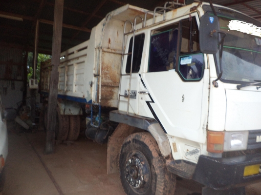 ขาย สิบล้อดั้มพ์ 2เพลา MITSUBISHI FN527-MA
