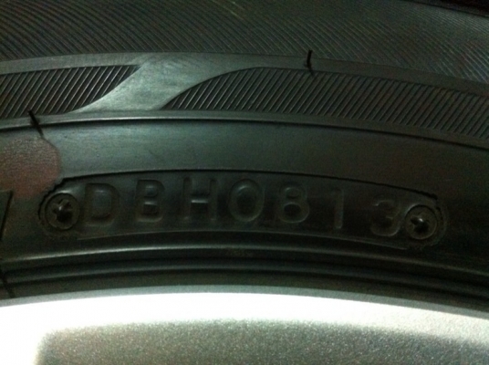 ขายล้อแม็ก Nissan Sylphy 16นิ้ว พร้อมยางป้ายแดง ปี13 ขายล้อแม็ก Nissan Sylphy 16นิ้ว พร้อมยางป้ายแดง ปี13