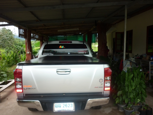 ขายครับหรือแลกก็ได้ d-max allnew เหลือ600000ครับ