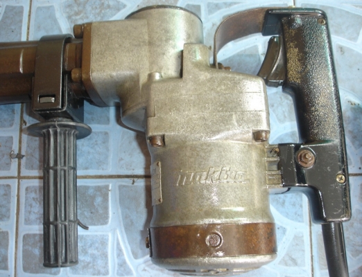 ขายสกัดไฟฟ้า Makita HM1201 21mm