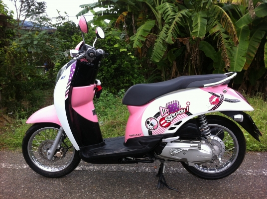 ธารนนทบุรี//ขาย honda scoopy i สวยๆเดิมค่ะ ราคา28,000บาท ทะเบียนพร้อมโอน