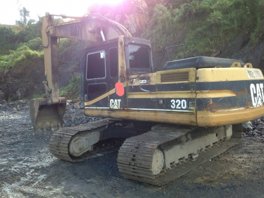 ขายรถแบคโฮ cat 320 v-2 รถสวย เอกสารเล่มทะเบียน สนใจโทร 0819701072 ขายรถแบคโฮ cat 320 v-2 รถสวย เอกสารเล่มทะเบียน สนใจโทร 0819701072