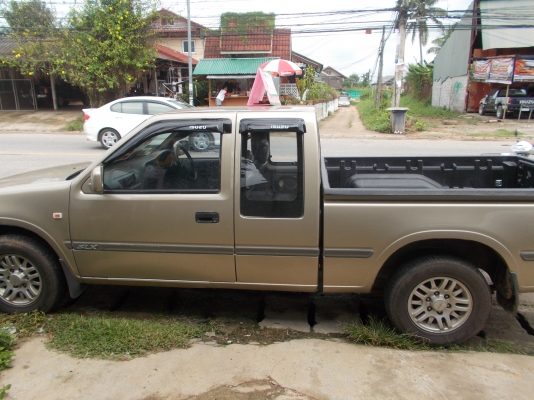 ขาย ตัด Isuzu dragon eye ปี 2001เครื่อง2500Turbo ราคา 255,000