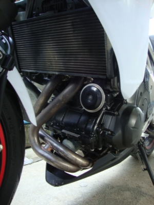 ขาย ER6n abs ปี 2012 (สีขาว) วิ่ง 8000 กก ขาย ER6n abs ปี 2012 (สีขาว) วิ่ง 8000 กก