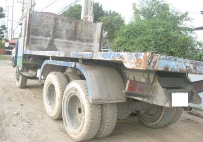 ขายสิบล้อหัวยาวเพลาเดียวดั้มพ์พื้นเรียบ เครื่อง J 160 แรง โทร 088-4501277