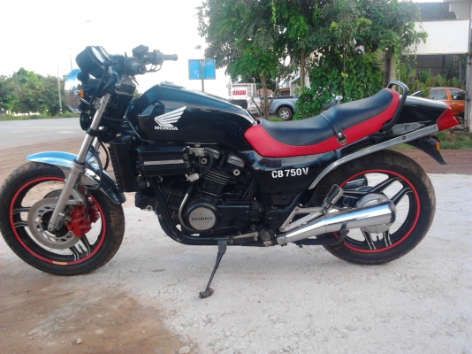 ขาย honda ซาเบ้ 750 cc ราคาถูกมาก มี(สำเนา)ทะเบียน ราคา 29000 บาท ขาย honda ซาเบ้ 750 cc ราคาถูกมาก มี(สำเนา)ทะเบียน ราคา 29000 บาท