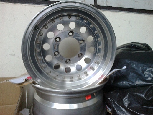 ขายล้อลายหยดน้ำ 6รู ขอบ15