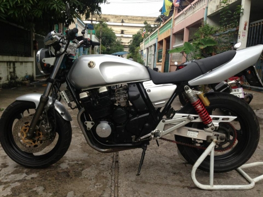 ต้ำพระราม2 ขายyamaha xjr400 ปี95 สภาพนางฟ้า หล่อหรูๆครับ