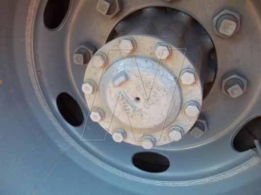 ขาย ฮีโน่ 3M 240 แรง / สองเพลาดั๊ม / มีระบบลากพ่วง แต่ไม่มีลำโพง ( คัสซีสวย ไม่บวม )