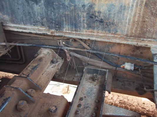 ขาย ฮีโน่ 3M 240 แรง / สองเพลาดั๊ม / มีระบบลากพ่วง แต่ไม่มีลำโพง ( คัสซีสวย ไม่บวม )