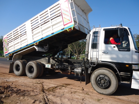 ขายรถบรรทุก10ล้อ2เพลา ดั้มพ์ FM3M 240 แรงม้า มีระบบลากจูง เครื่องเดิม พร้อมใช้งาน สนใจดูรถก่อนได้