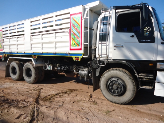 ขายรถบรรทุก10ล้อ2เพลา ดั้มพ์ FM3M 240 แรงม้า มีระบบลากจูง เครื่องเดิม พร้อมใช้งาน สนใจดูรถก่อนได้