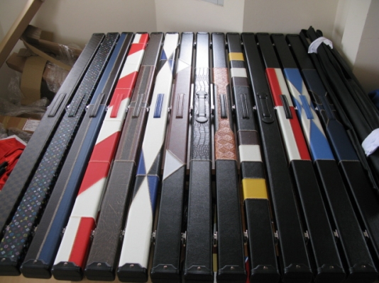 ขายกล่องใส่ไม้คิว สนุ๊กเกอร์ (ใหม่) ขายกล่องใส่ไม้คิว สนุ๊กเกอร์ (ใหม่)