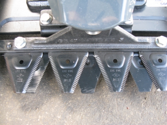 ขายรถตัดอ้อยชนิดเดินตาม ESM นำเข้าจากเยอรมัน ขายรถตัดอ้อยชนิดเดินตาม ESM นำเข้าจากเยอรมัน