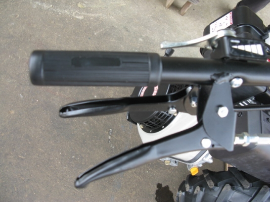 ขายรถตัดอ้อยชนิดเดินตาม ESM นำเข้าจากเยอรมัน ขายรถตัดอ้อยชนิดเดินตาม ESM นำเข้าจากเยอรมัน