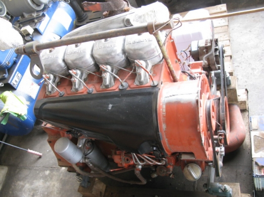ขายเครื่องยนต์ DEUTZ เยอรมัน 4 สูบ  F4L912 เยอรมันแท้