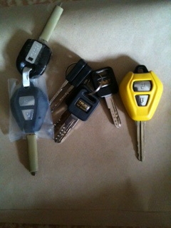 ขายดาวน์ Isuzu Hilander Goldseries 3.0 VGS 4 ประตู เกียร์ธรรมดา พร้อมของแต่งทั้งชุด รายละเอียดเพิ่มเติม อ่านต่อด้านในครับ