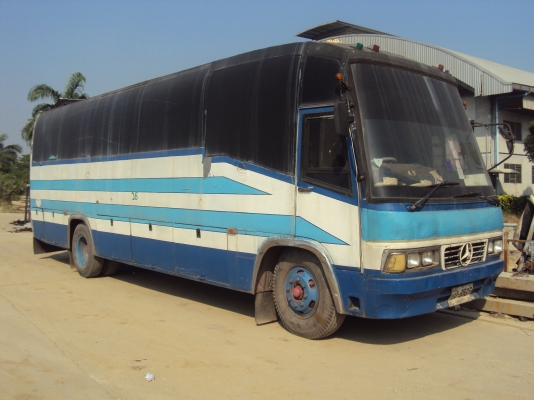 ขายรถบัส 10m ราคา 300,000 สนใจติดต่อ 081-6432106 สมพจน์