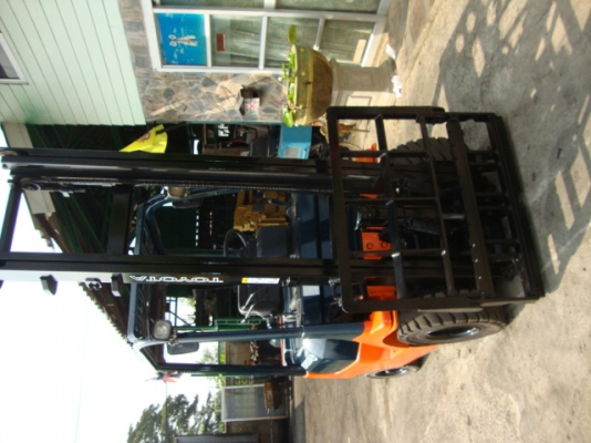 ขายรถโฟล์คลิฟต์ TOYOTA รุ่น 7FD15