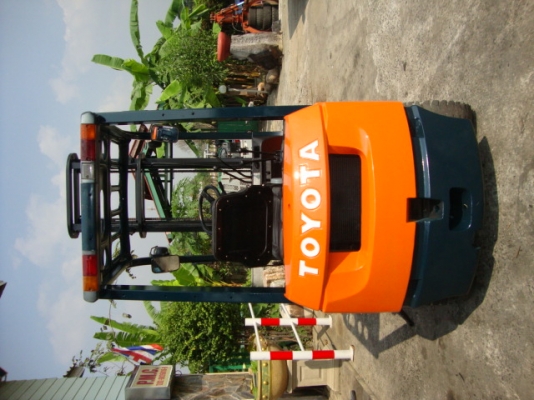 ขายรถโฟล์คลิฟต์ TOYOTA รุ่น 7FD15