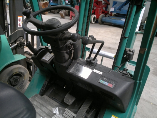 ขายรถฟอร์คลีฟท์ไฟฟ้า TOYOTA  7FBL15 เสา 3M.ปี2008, 2167ชม.สวย รถนอกนำเข้า ติดต่อ มานะ 085-9049669