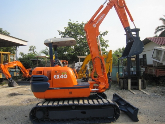ขาย รถขุดเล็ก HITACHI รุ่น EX40-2- แทร็กเหล็ก มือสองญี่ปุ่น