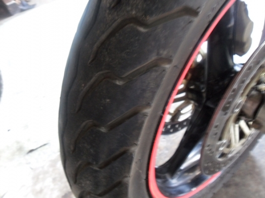 (ปรับราคา)ขาย CB 400 V.s ปี 98 inv.สพม. 83,000. รายละเอียดด่านในคับ มีคลิป