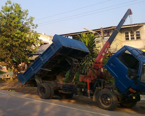 ขายรถหกล้อ ดั๊ม-ติดเครน TOYOTA ไดน่า 115 แรง  สวยแบบเดิมๆ   รถช่วงยาว 4 เมตรครึ่ง พวงมาลัยพาวเวอร์