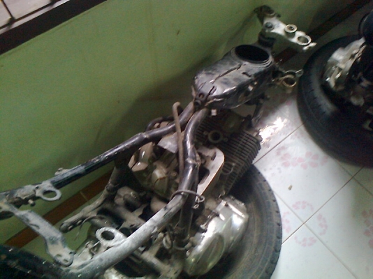 เครื่องติดเฟรมพร้อมเอกสาร2ตัวyamaha virago-400