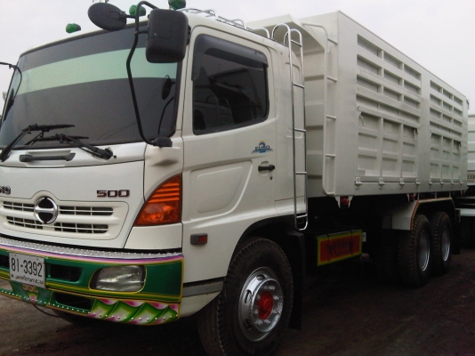 รถบรรทุก 22 ล้อ