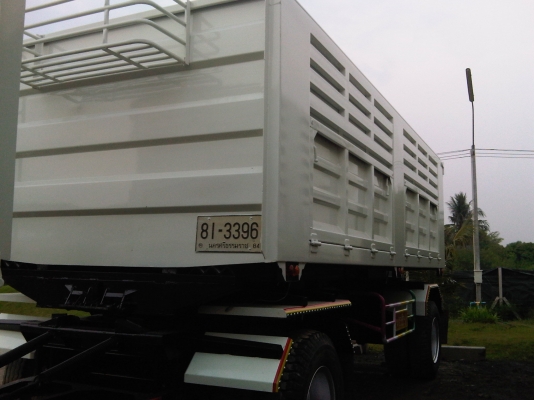 รถบรรทุก 22 ล้อ