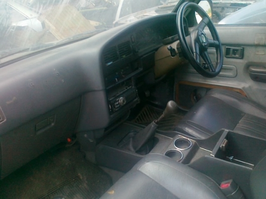 ขายไมตี้แวนปี93.พร้อมใช้งานแต่สีไม่สวยนอกนั้นพร้อมใช้ เครื่อง2500เทอโบมั้ง กระจกไฟฟ้าคู่หน้า พวงพาวเวอร์ คานหน้ามีตัวเลข คัสซีสวยไม่ผุ เครื่องดีมากๆ ตามรูป อยู่คลอง6คลองหลวงปทุมธานี