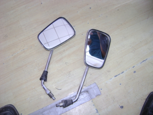 ขายกระจก ชอปเปอร์ 550 บ.