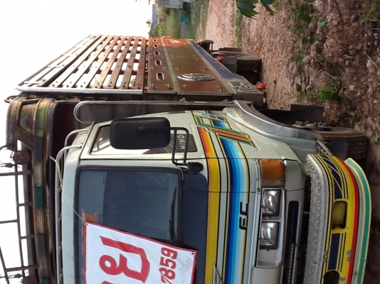 ขายหกล้อFC เครื่อง120 ยาว5.50 ปี38 กระจกไฟฟ้า รถห้างแท้ๆพร้อมใช้ดูรถได้ที่ในเมืองสุโขทัย